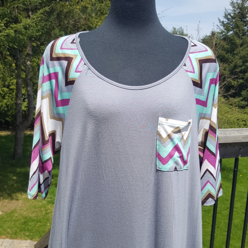 Arm Candy Top. Grey. XL
